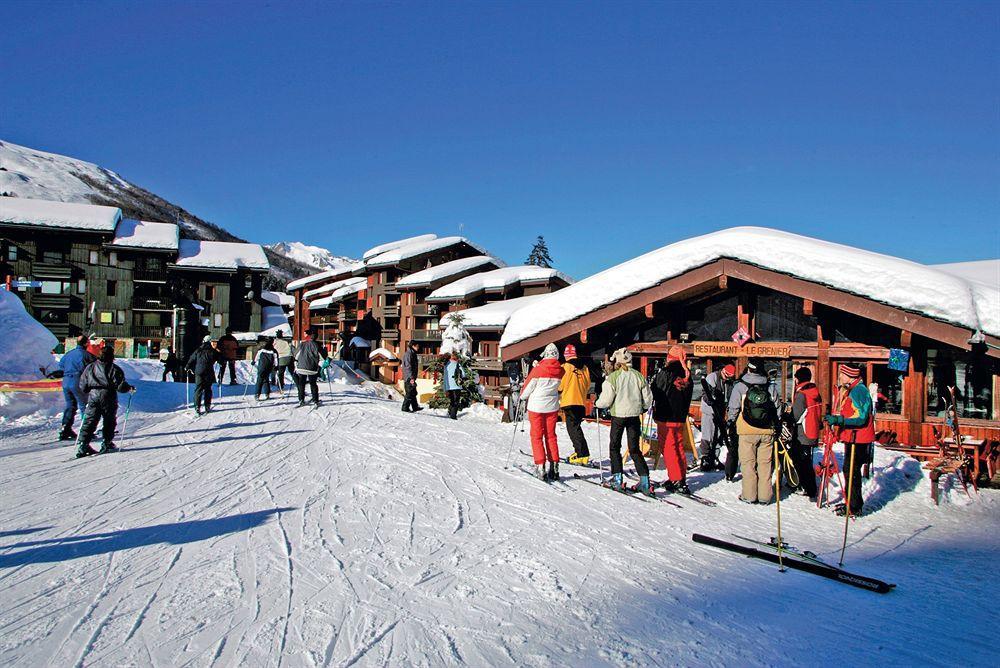 Hotel Les Chalets บรีดเดอ-เล-แบ็ง ภายนอก รูปภาพ